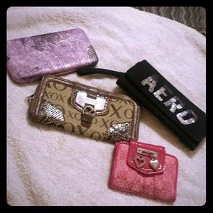 Bundle of wallets ( I do accept 🅿🅿)