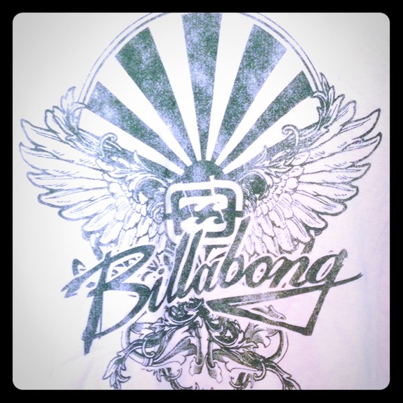 NWOT Billabong tshirt