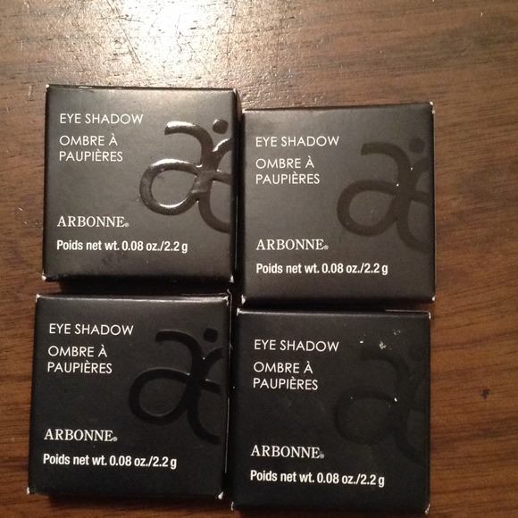 Eyeshadow - Picture 2 of 2
