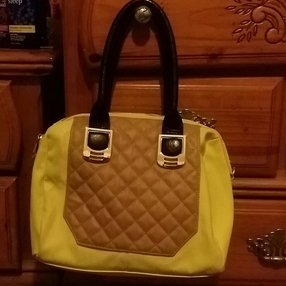👑 Steve Madden Handbag👑 - Picture 2 of 4