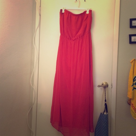 Red maxi