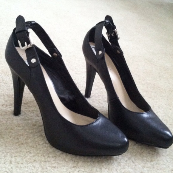 Nine West New Black shoes