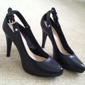Nine West New Black shoes