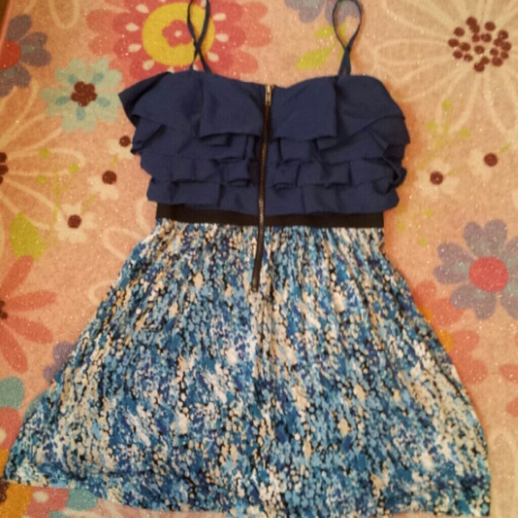 very pretty and very good material.