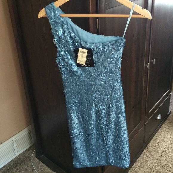 Blue sequenced Arden b dress - Picture 3 of 4