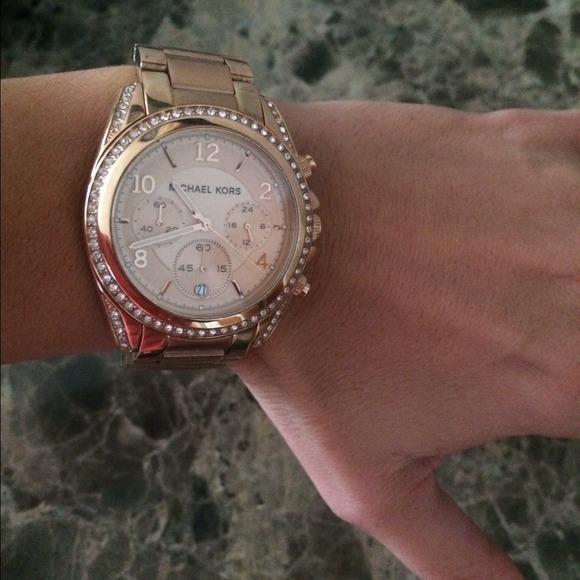 Michael kors rose gold watch