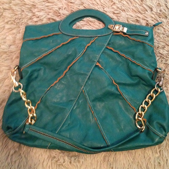 Cute Melie Bianco fold over tote & shoulder bag