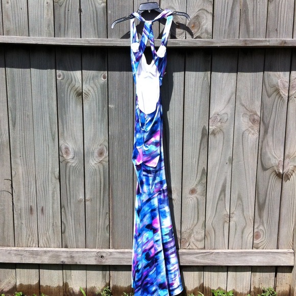 Prom dress - Picture 2 of 3