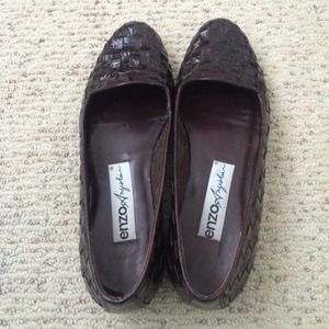 Enzo Angiolini Brown Flats