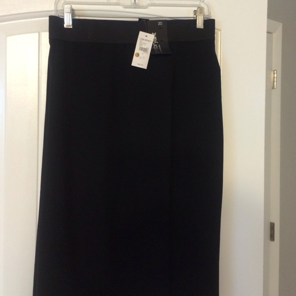 NWT Black pencil skirt.