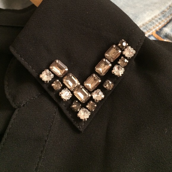 Small Express Button Up - Picture 2 of 2