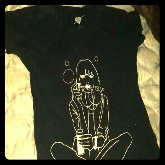 Black short sleeved top