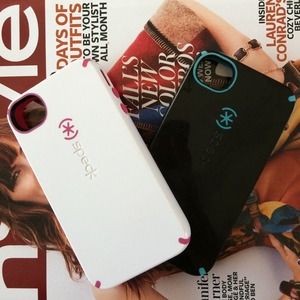 iPhone 4/4S Speck Cases