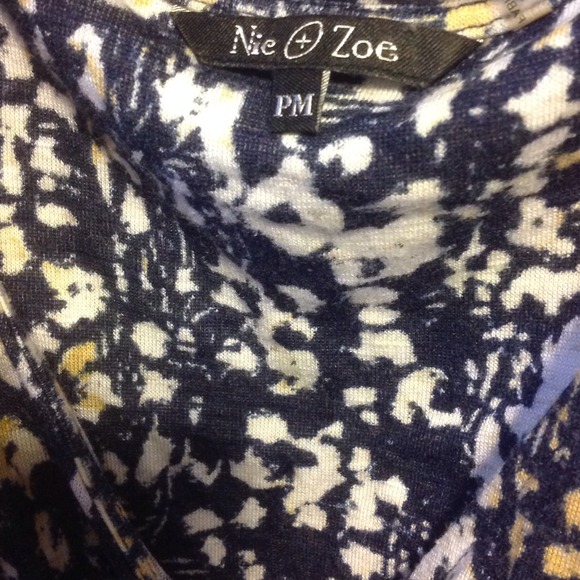 BUNDLED! Patterned V-Neck Dress - Picture 3 of 3