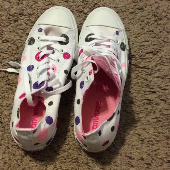 Polka dot converse all stars