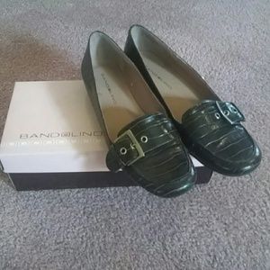 Beautiful brown Bandolino flats