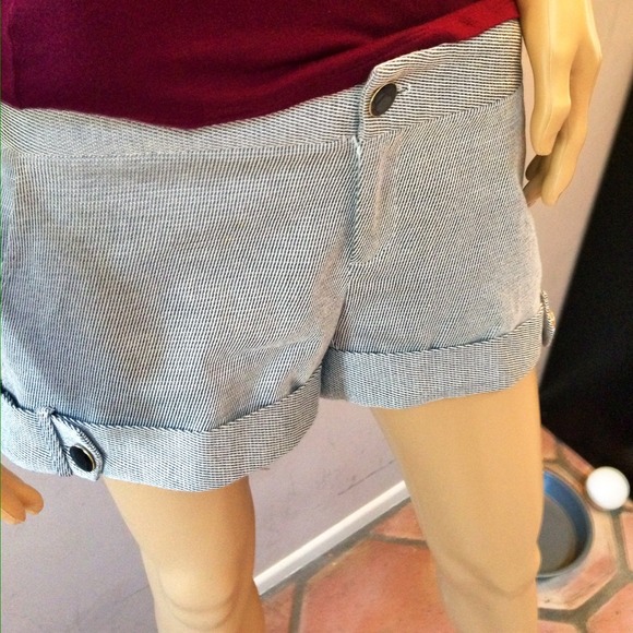 🎉SALE🎉 Gilber Gilmore Black & White Shorts