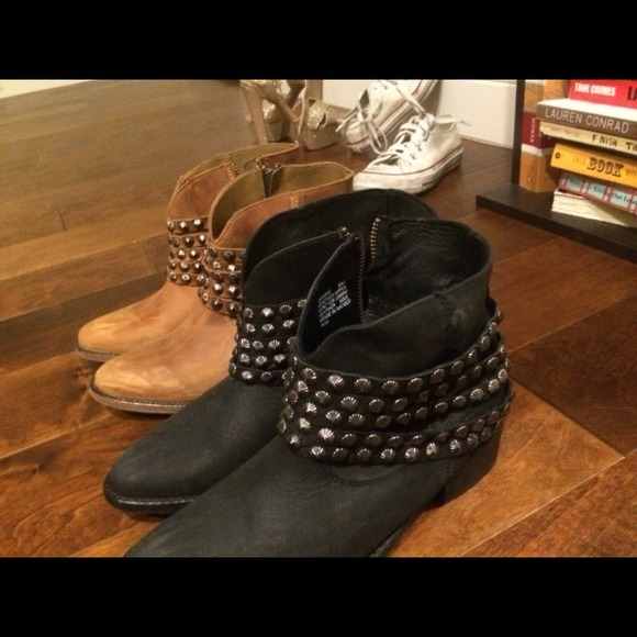 Steve Madden boots