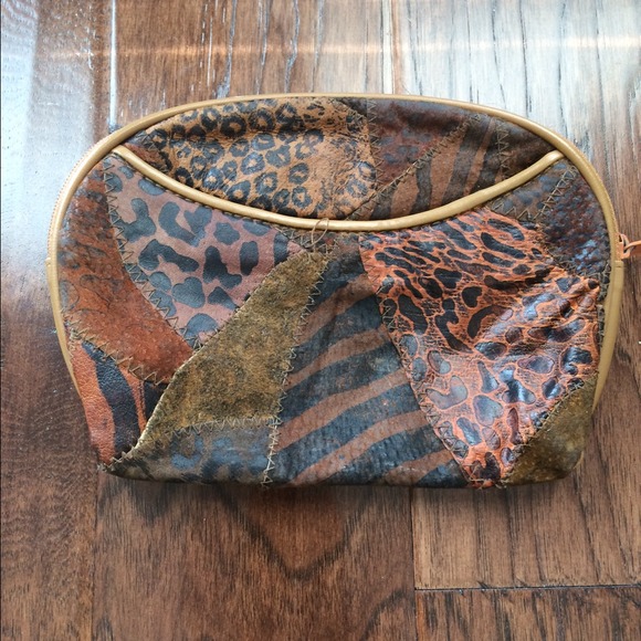 SOLD - Vintage clutch! - Picture 1 of 3