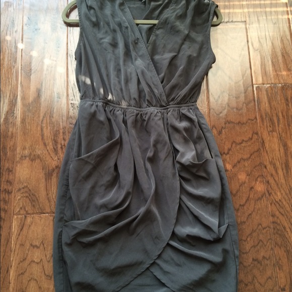 Soprano midi dress! (Sz small/6)
