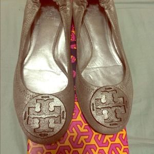 Tory burch powder suede Reva sz 9