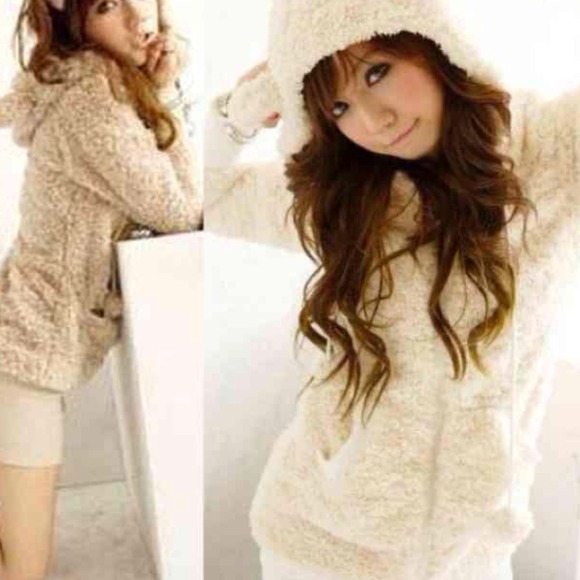 Tops - { last one } New Super Cute Soft Bear Plush Hoodie