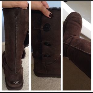 Reserved for @blove89. Tall Bailey Button Uggs