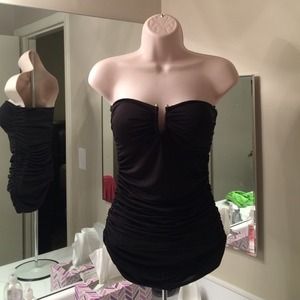 Ruched black top!