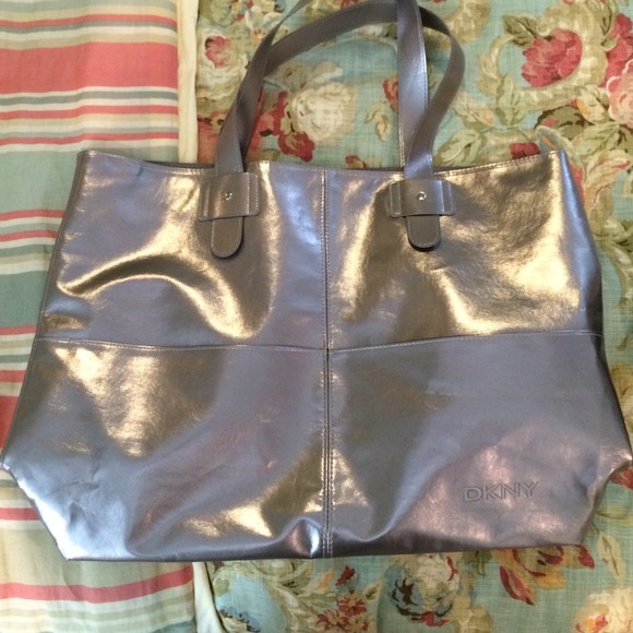 DKNY Tote 👜
