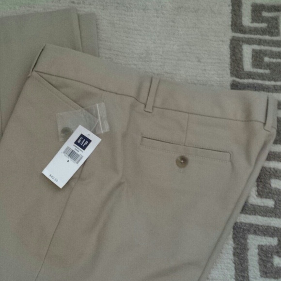 GAP (CROP FIT) COTTON PANTS SIZE 8 - Picture 3 of 3