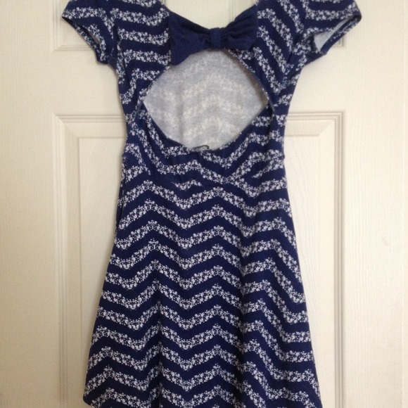 summer dress - Picture 2 of 3