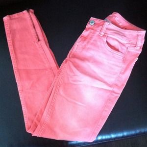 Pink/red ombré jeggings with zipper