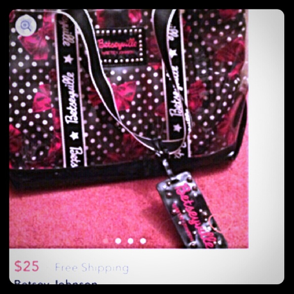 Medium sz tote handbag