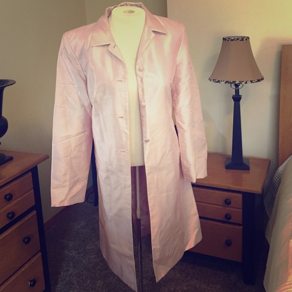 Valerie Stevens coat 100% silk