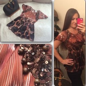 💕Beautiful 💯% SILK top💕