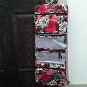 NWOT Vera Bradley travel makeup bag