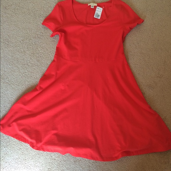 Plus size red dress