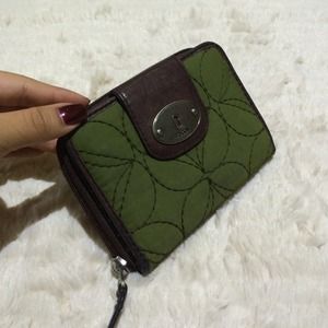 Fossil wallet