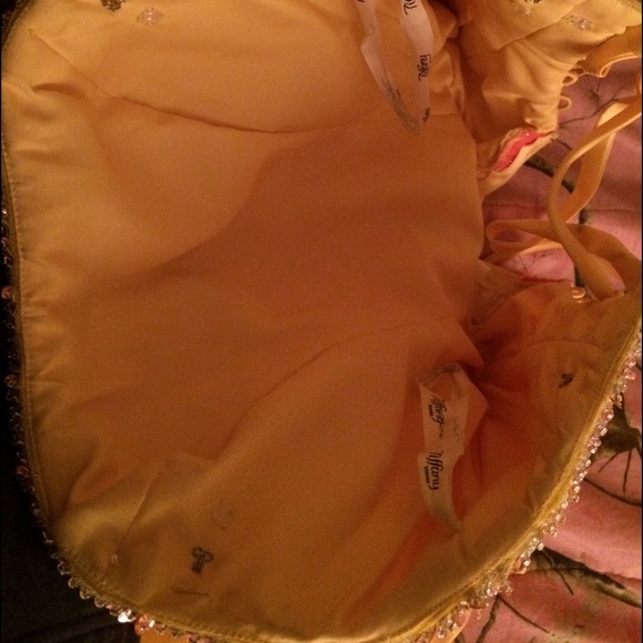 Prom dress - Picture 2 of 4