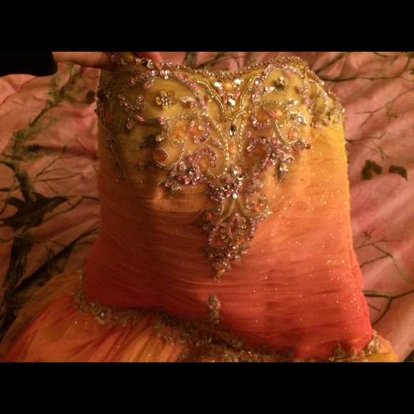 Prom dress - Picture 3 of 4