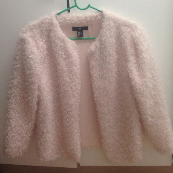 H&M Outerwear - Powder pink fluffy cardigan H&M Outerwear - Powder pink fluffy cardigan