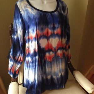 Karen Kane 1X top. Navy blue, coral and creme.