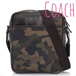 Coach Camo HERITAGE SIGNATURE EMBOSSED FLIGHT BAG