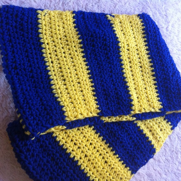 Handmade Infiniti scarf - Picture 2 of 2