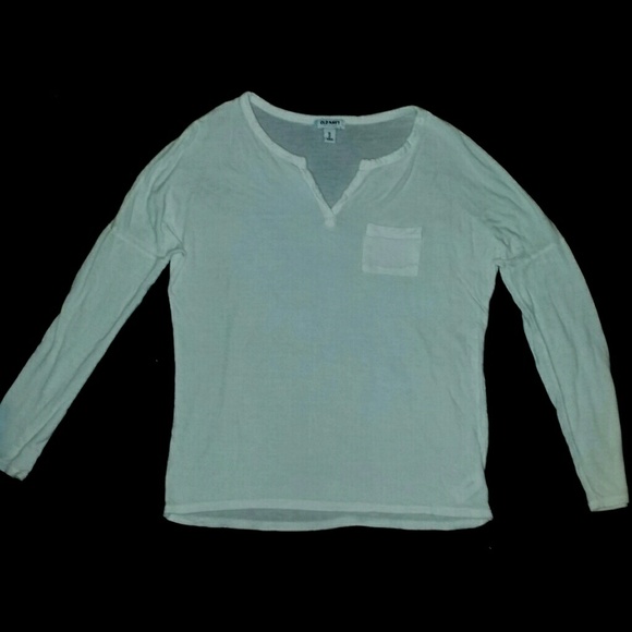 Really cute old navy white shirt