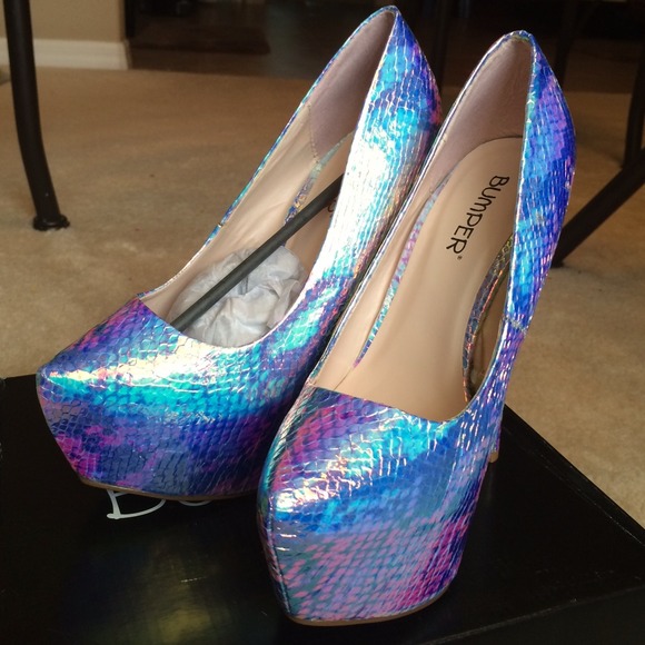 Shoes, Pumps - Picture 2 of 4