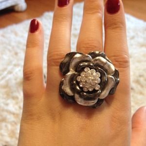 Flower ring