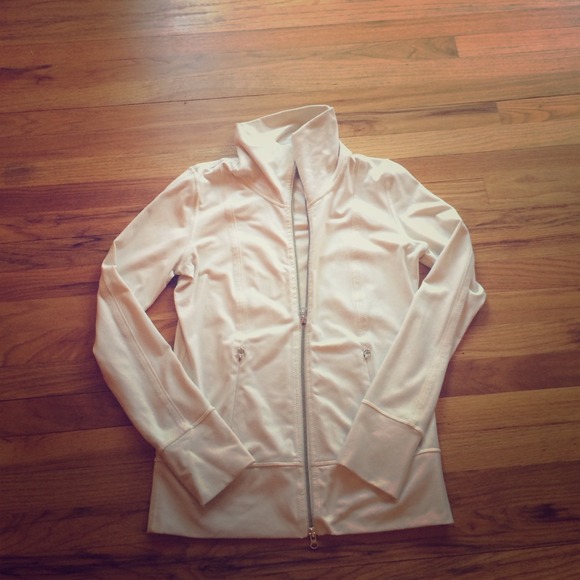 Bundled!!! ❤️Lululemon White Full Zip.❤️