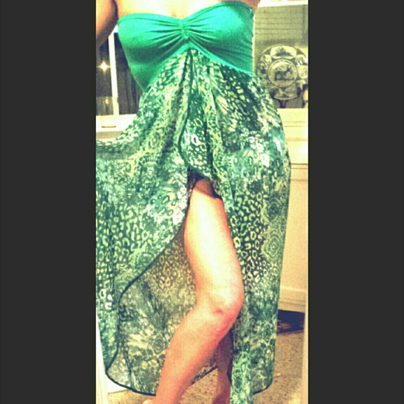 Beautiful strapless cover up