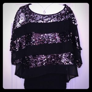 ✨SALE✨Romeo & Juliet Couture Sequin Top